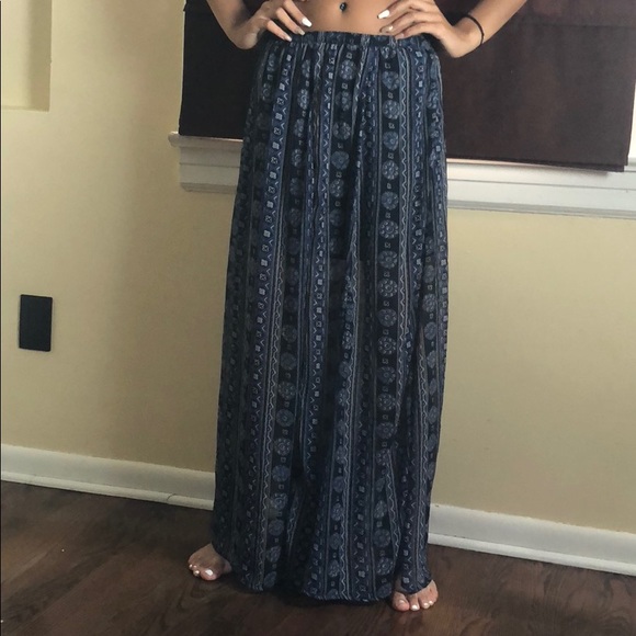 Hollister maxi skirt - Picture 1 of 4